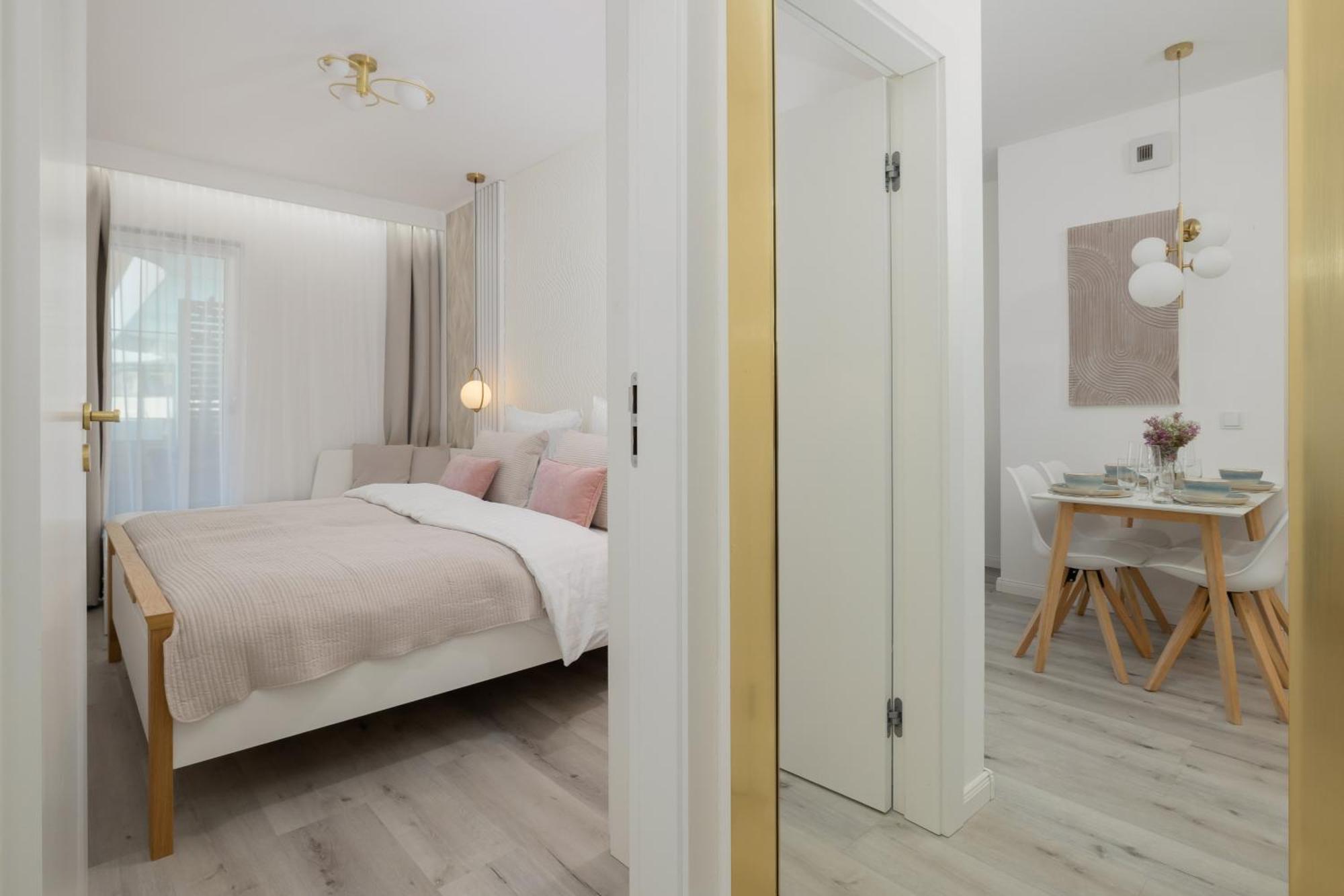 Baltic Waves Resort Apartment A012 Free Parking Miedzyzdroje Kültér fotó